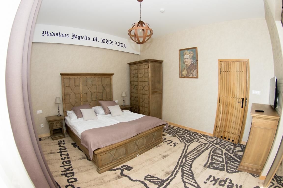 Отель Best Western Plus Hotel Podklasztorze Сулеюв